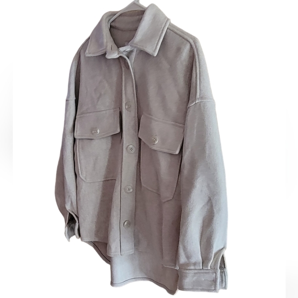 Stradivarius Bone Heavy Button Down Shirt Jacket - Picture 6 of 7